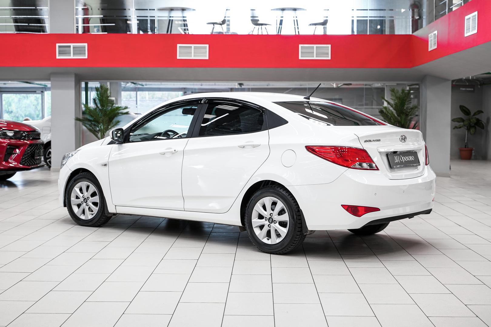 Hyundai Solaris 2016, белый, ДЦ Орехово