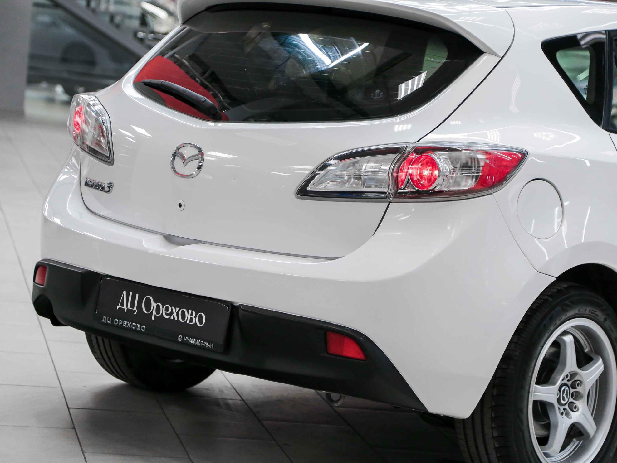 Mazda 3 2010, белый, ДЦ Орехово