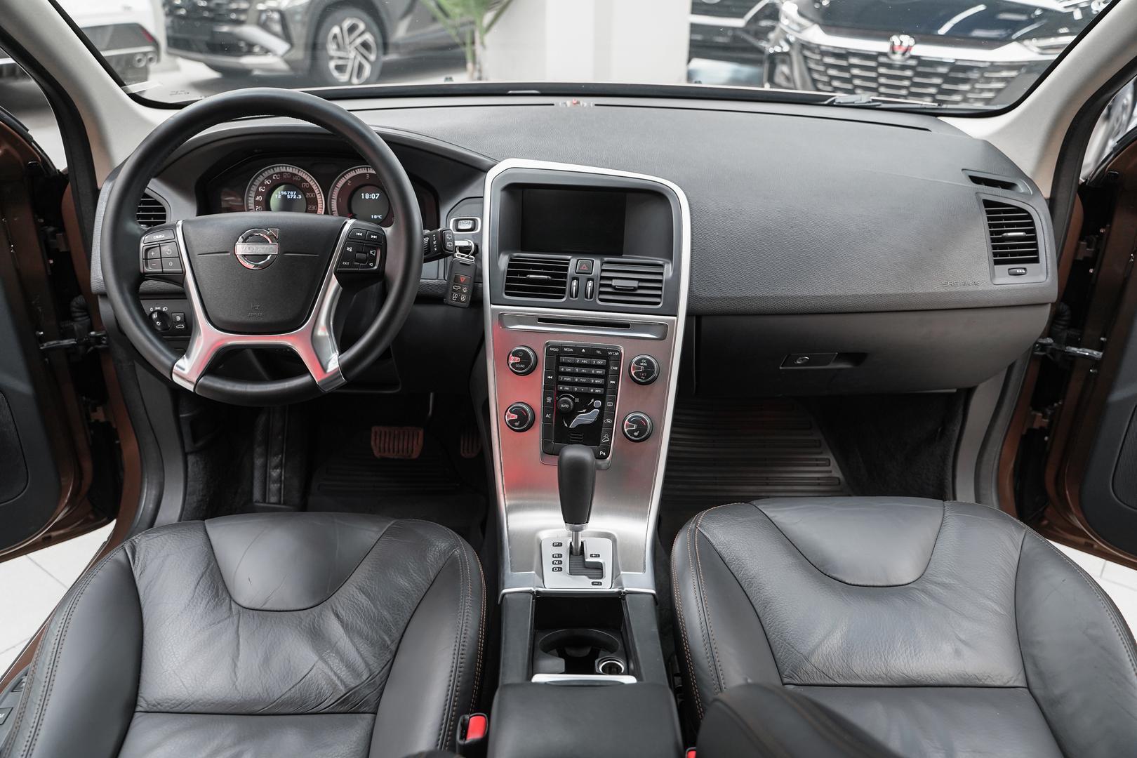 Volvo XC60 2011, коричневый, ДЦ Орехово