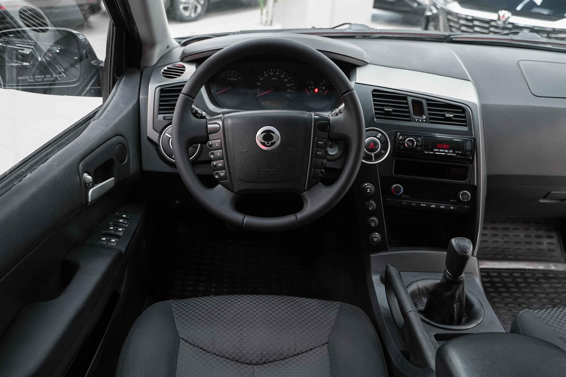 SsangYong Kyron 2012, черный, ДЦ Орехово