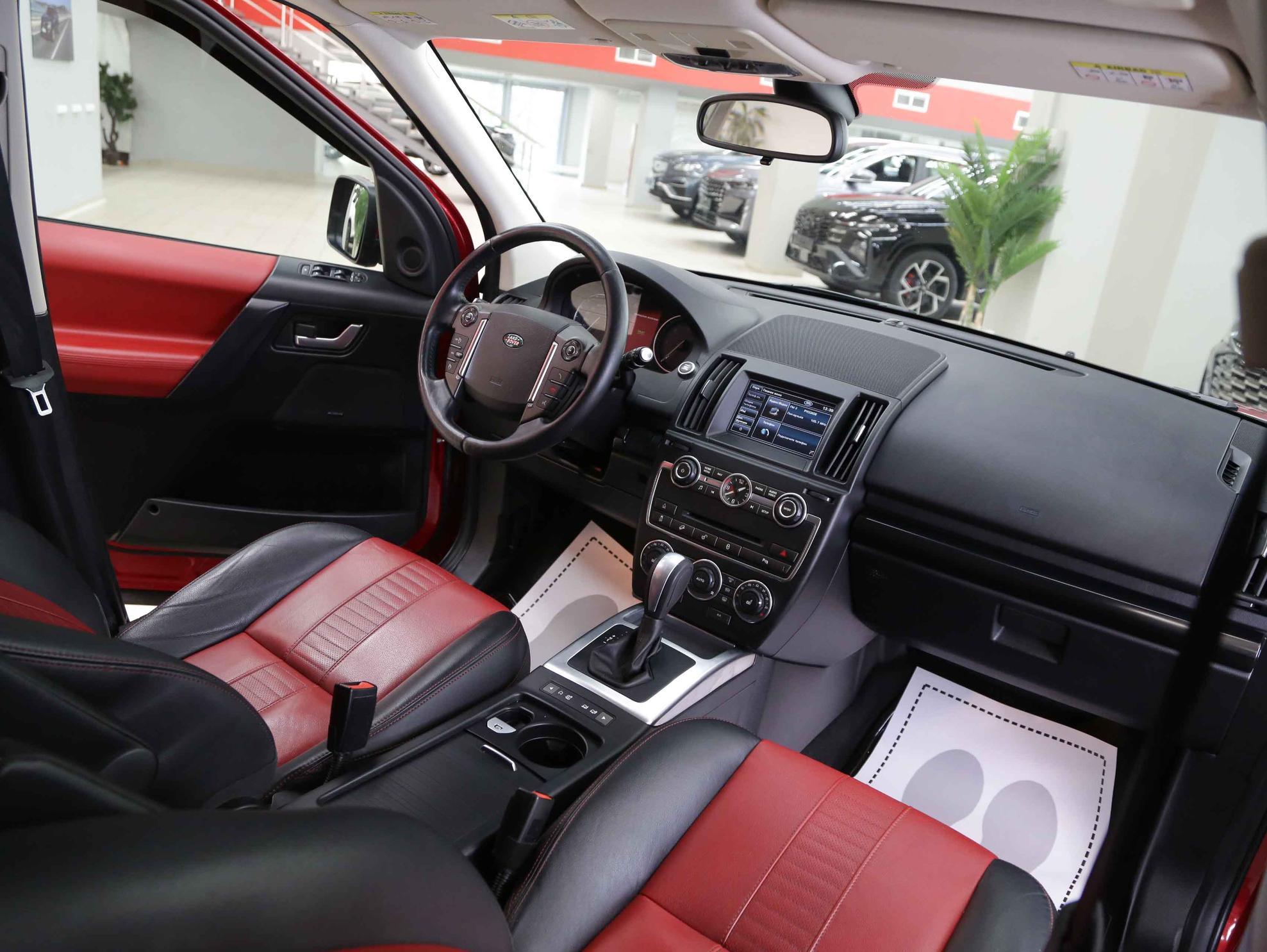 Land Rover Freelander 2013, красный, ДЦ Орехово