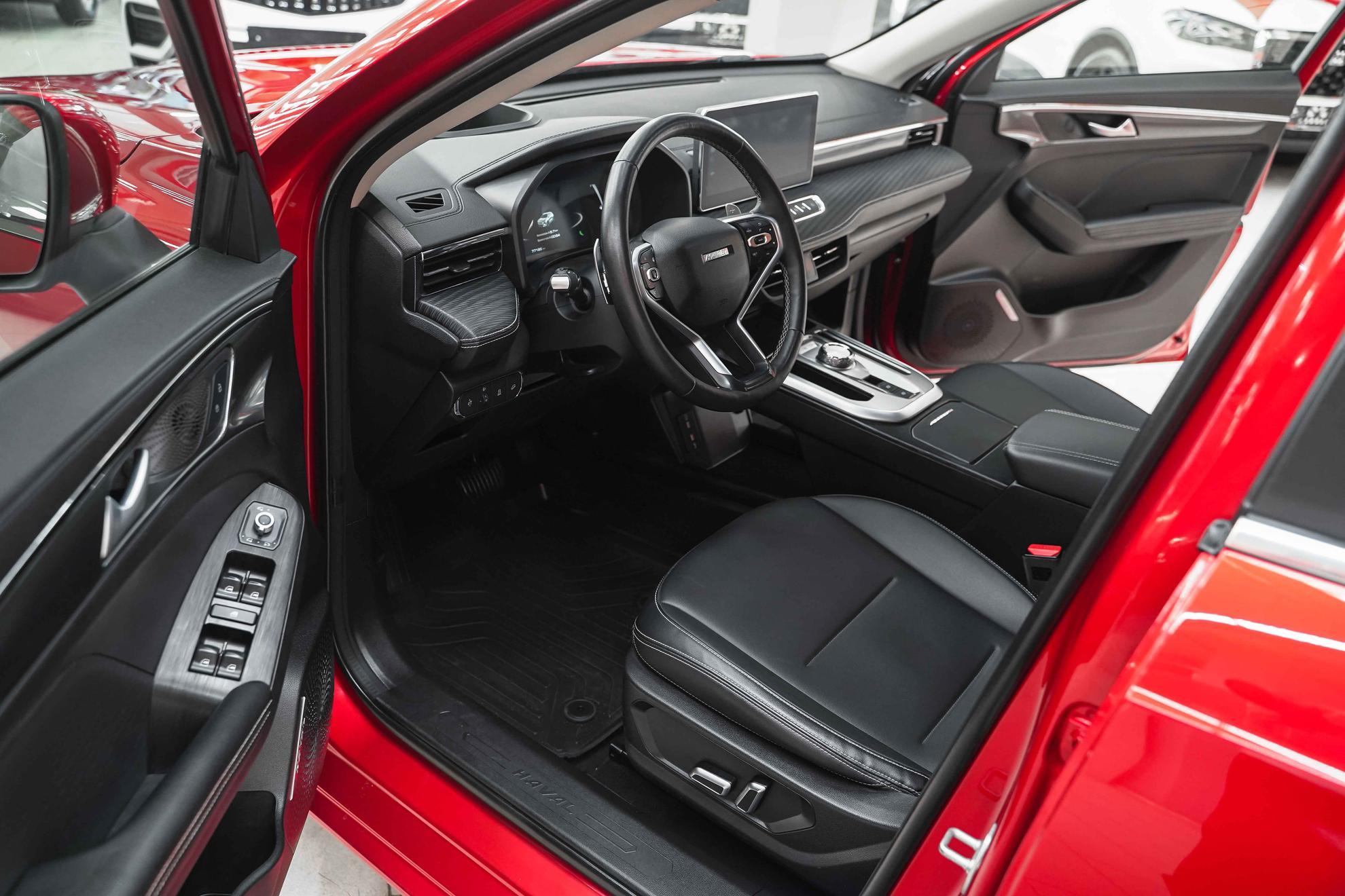 Haval Jolion 2023, красный, ДЦ Орехово