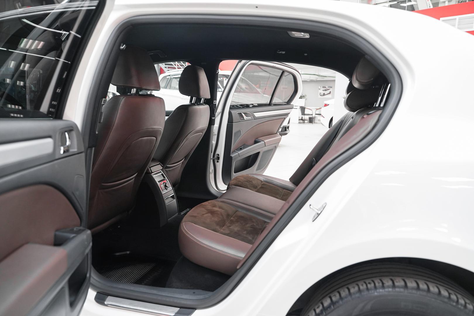 Skoda Superb 2014, белый, ДЦ Орехово