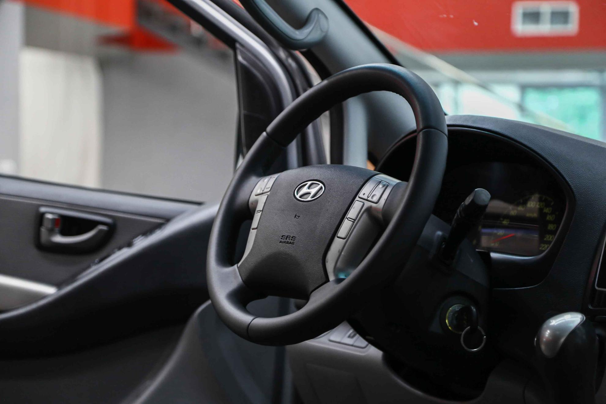 Hyundai Grand Starex 2009, серый, ДЦ Орехово