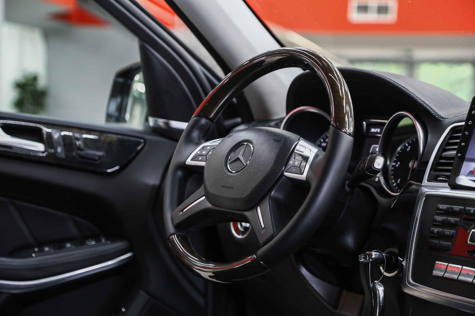 Mercedes-Benz GL-Класс 2013, коричневый, ДЦ Орехово
