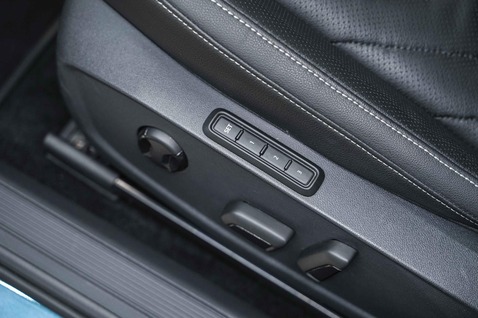 Volkswagen Jetta 2021, синий, ДЦ Орехово