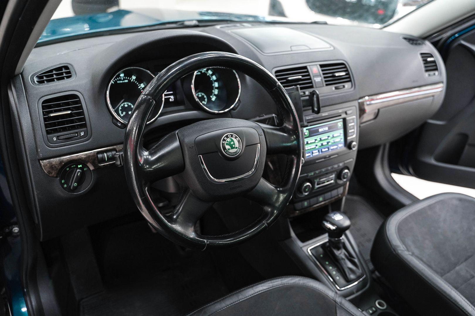 Skoda Yeti 2012, синий, ДЦ Орехово