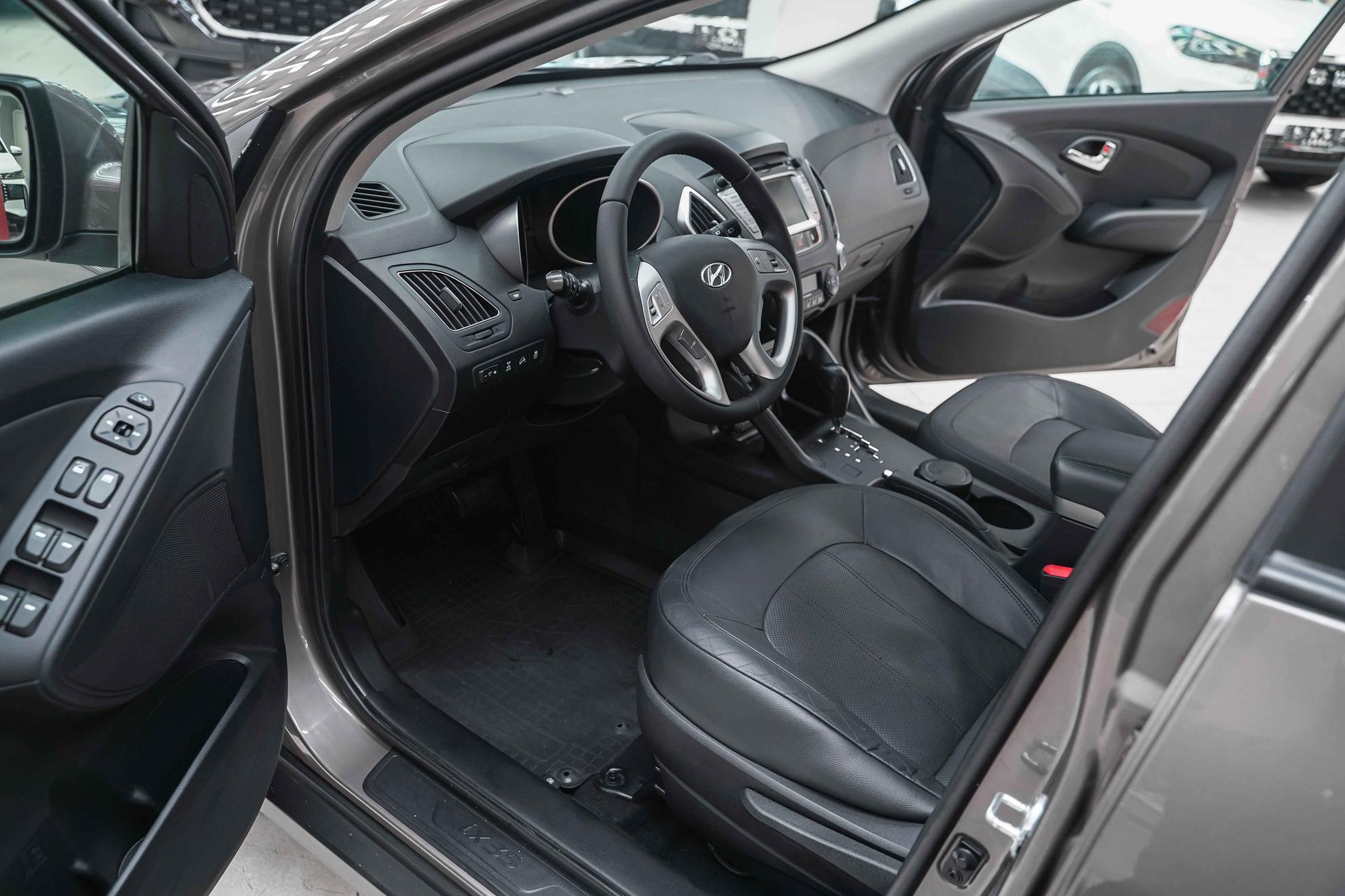 Hyundai ix35 2012, коричневый, ДЦ Орехово