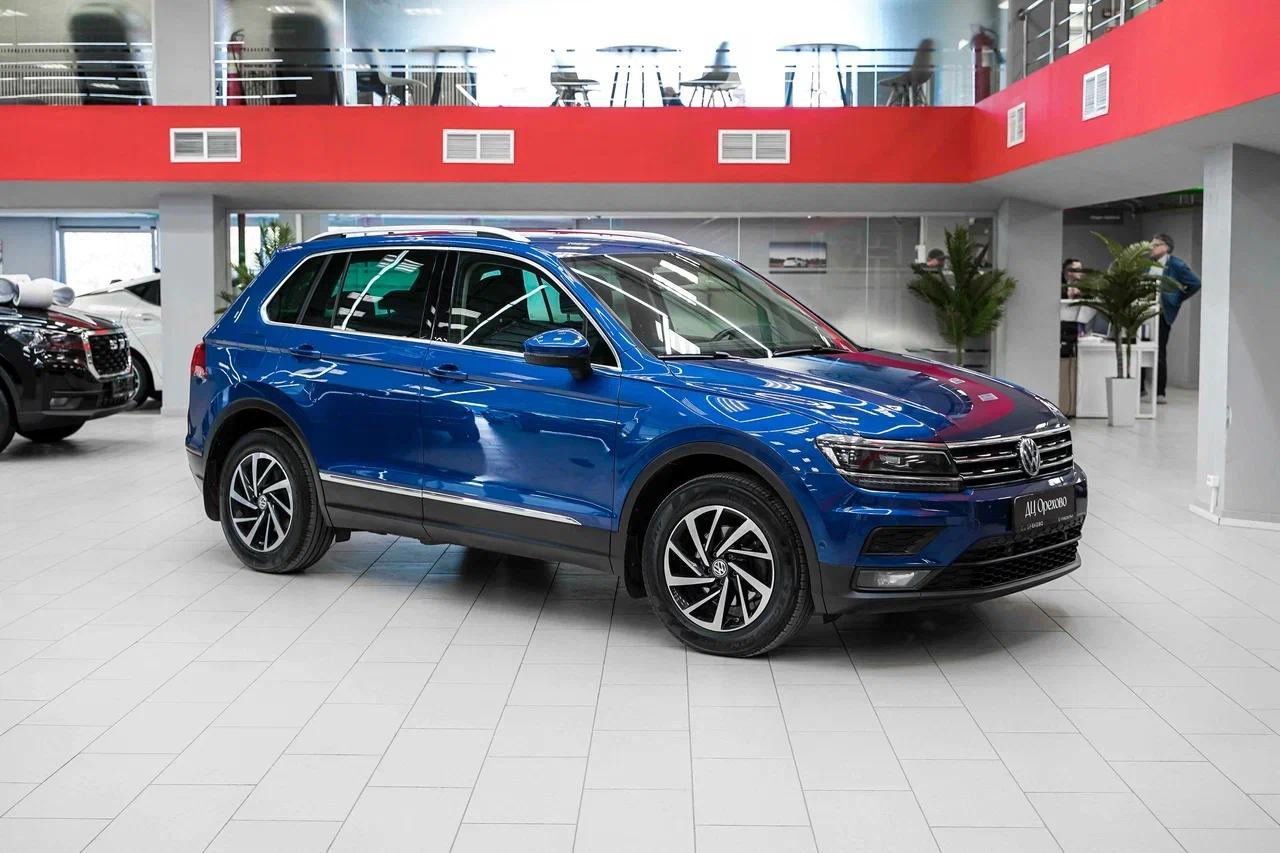 Volkswagen Tiguan 2018, синий, ДЦ Орехово