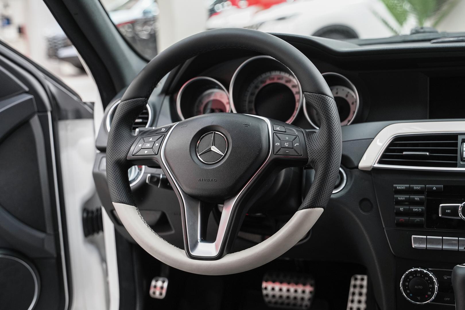 Mercedes-Benz C-Класс 2012, белый, ДЦ Орехово