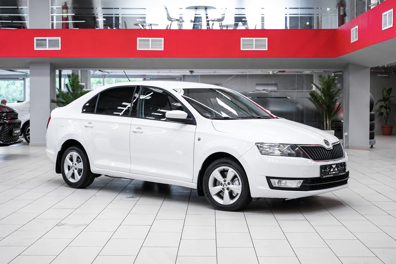 Skoda Rapid 2015, белый, ДЦ Орехово