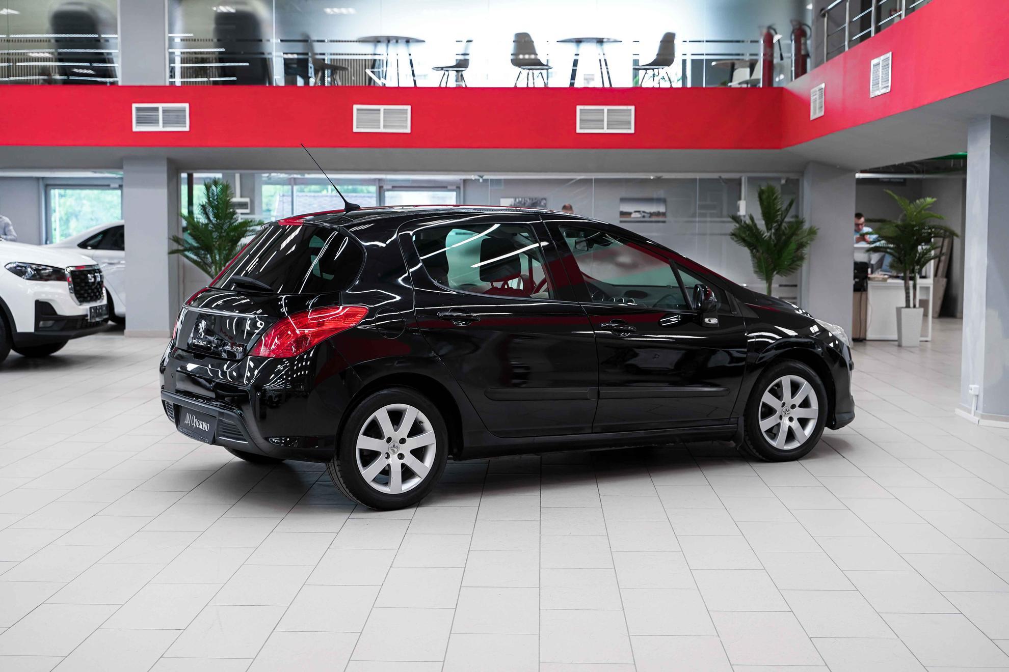 Peugeot 308 2010, черный, ДЦ Орехово