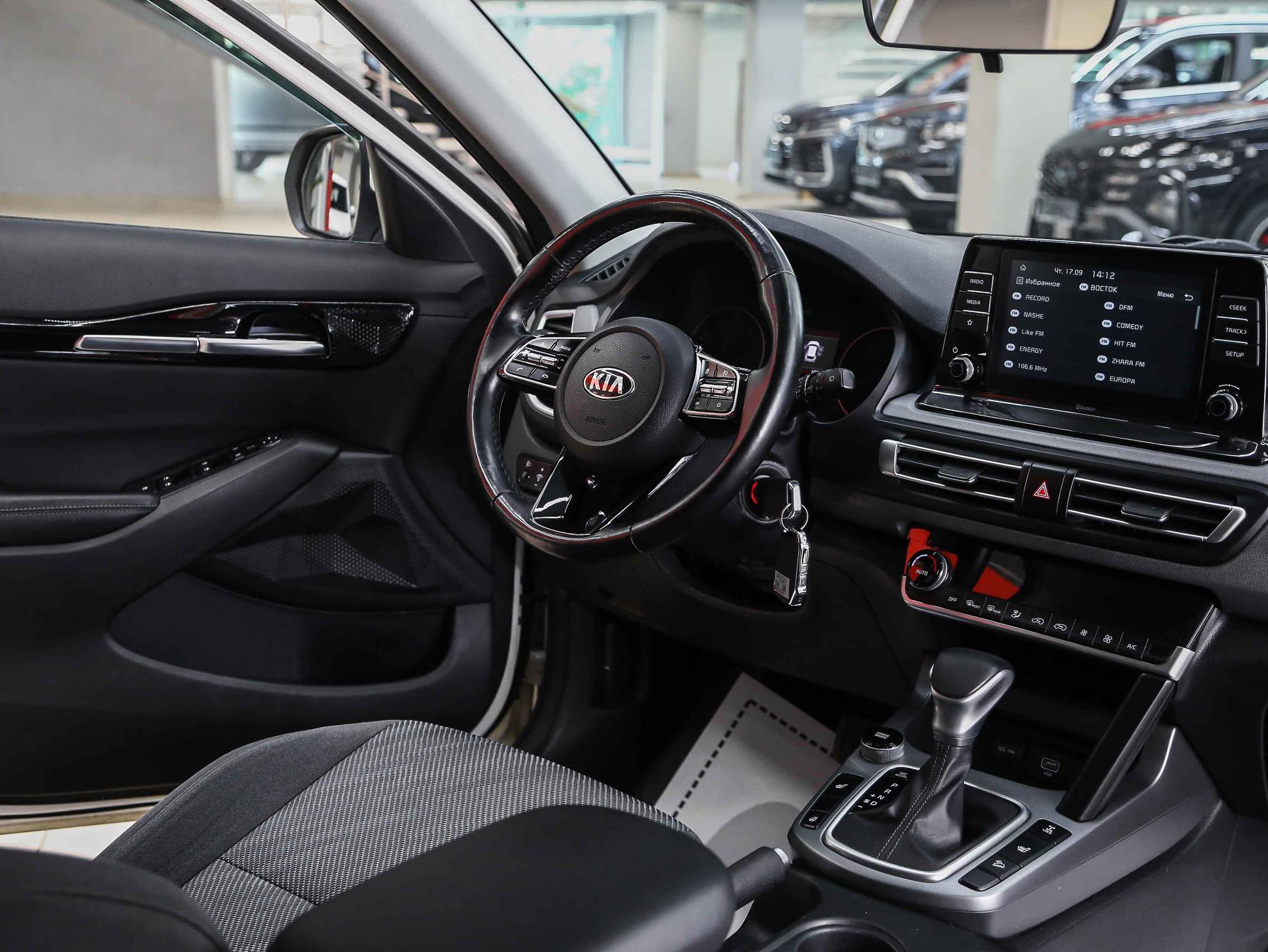 Kia Seltos 2020, белый, ДЦ Орехово