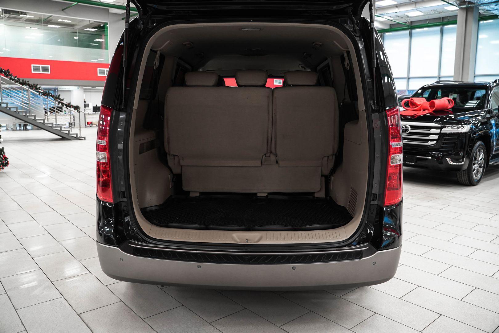 Hyundai H-1 2018, черный, ДЦ Орехово