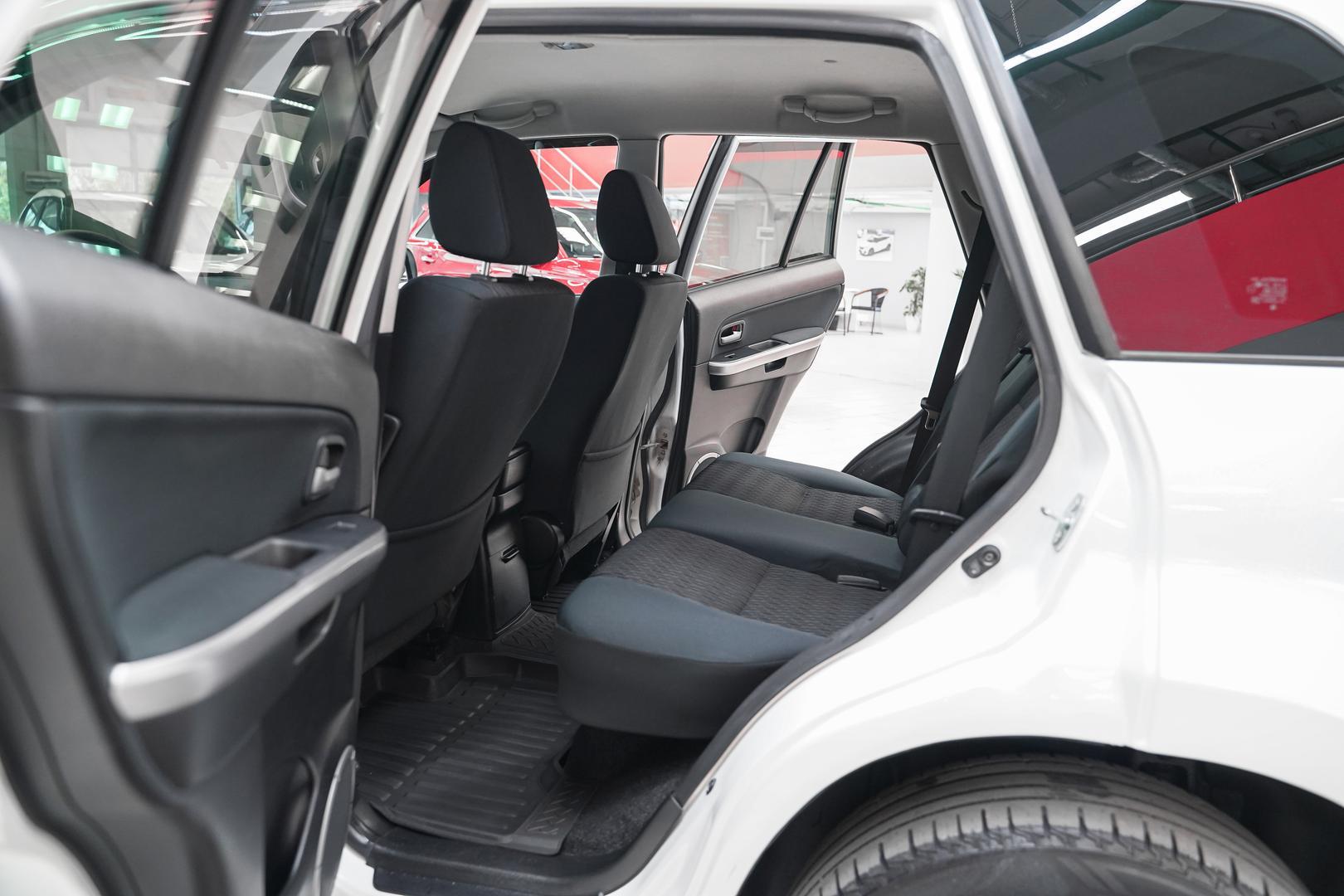 Suzuki Grand Vitara 2014, белый, ДЦ Орехово