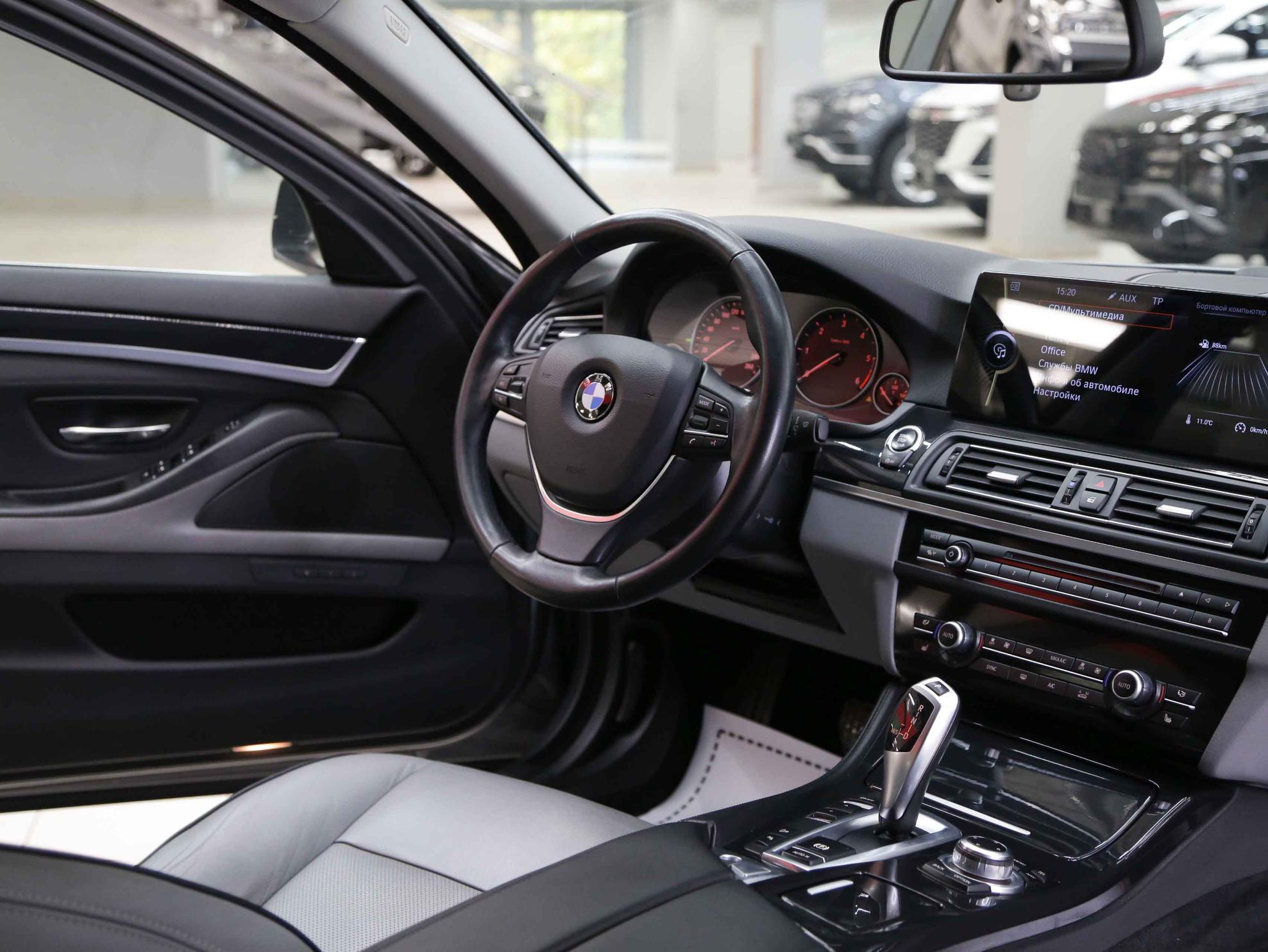 BMW 5 серии 2013, серый, ДЦ Орехово