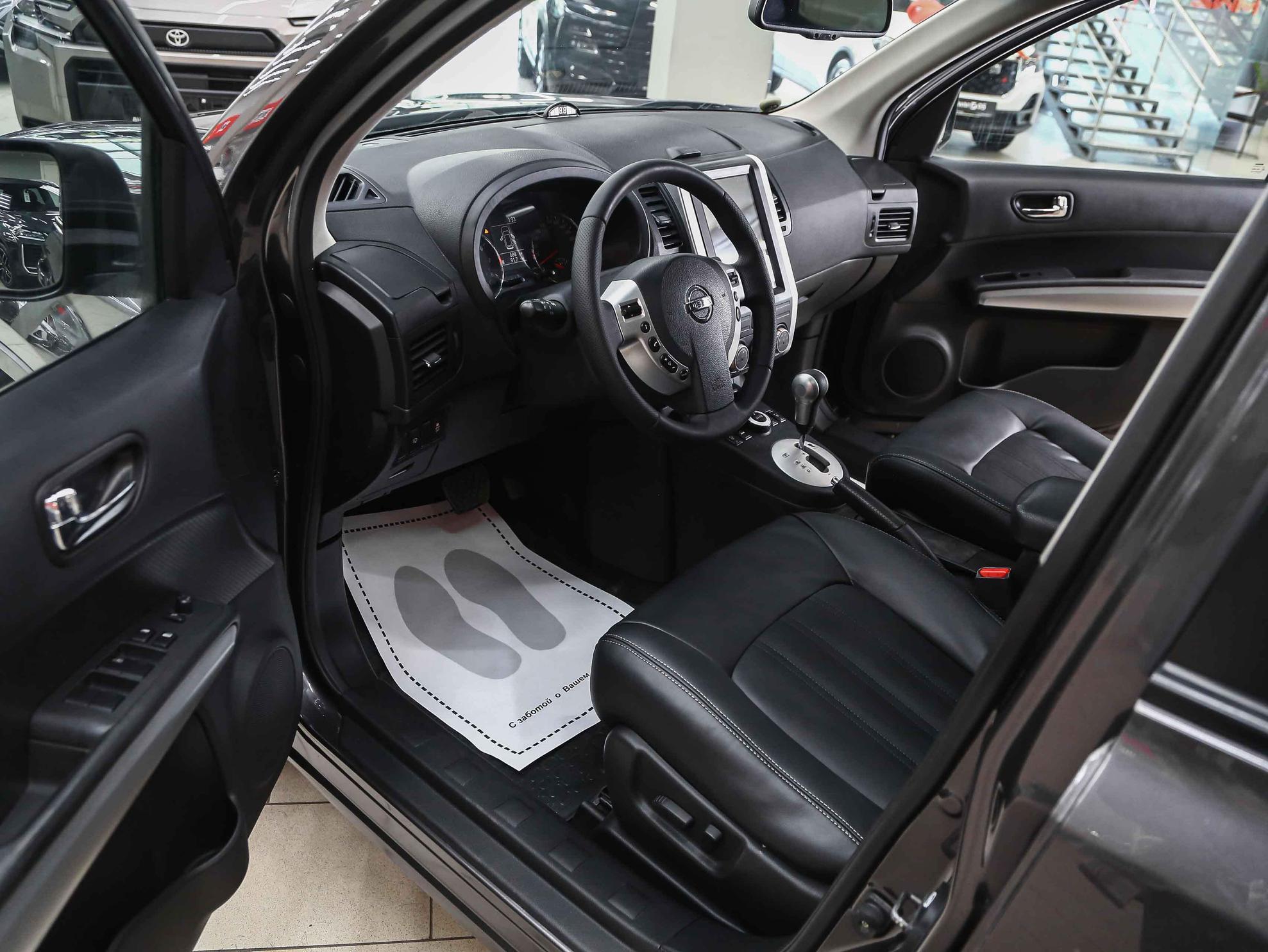 Nissan X-Trail 2011, серый, ДЦ Орехово
