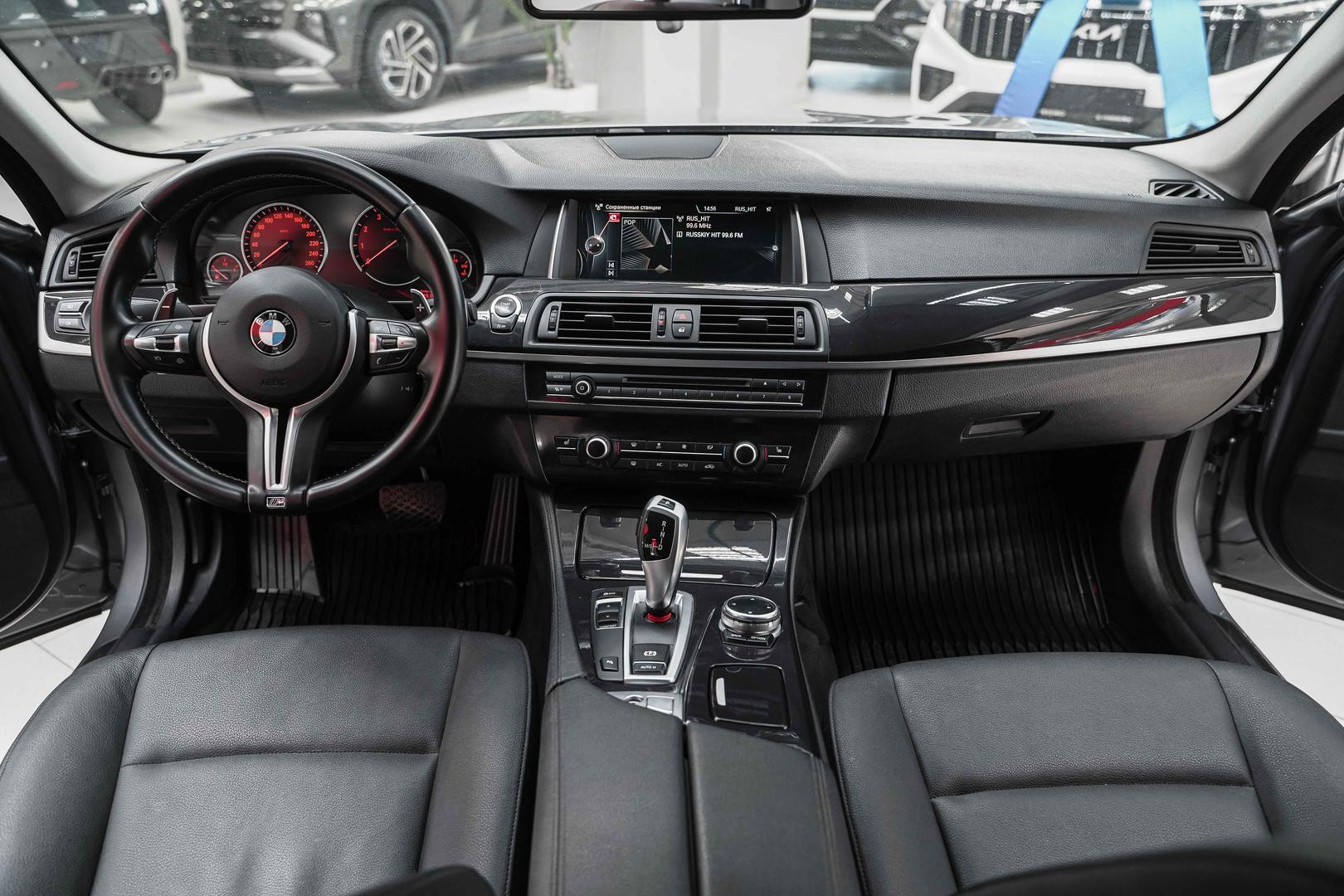 BMW 5 серии 2014, серый, ДЦ Орехово