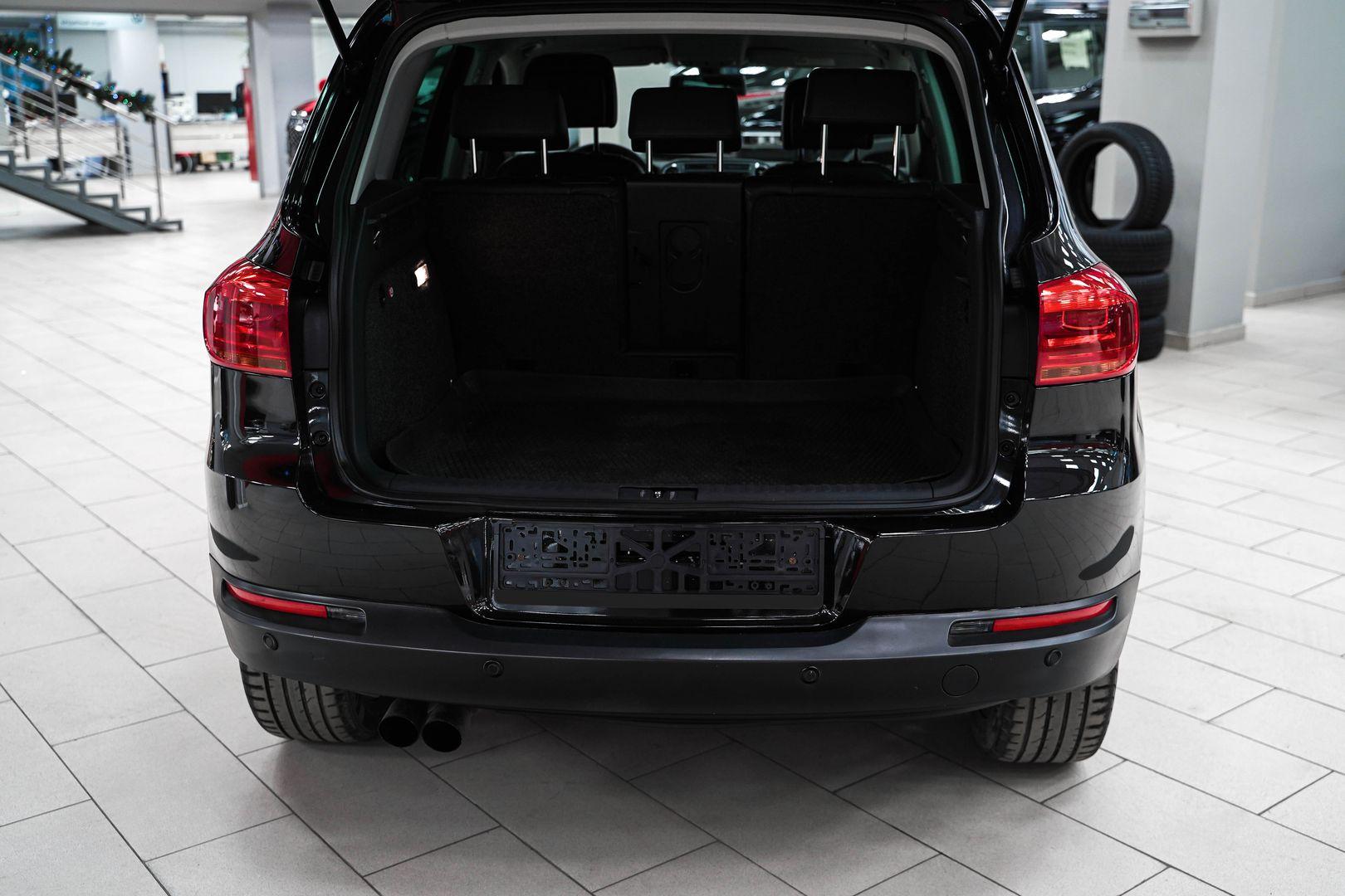 Volkswagen Tiguan 2012, черный, ДЦ Орехово
