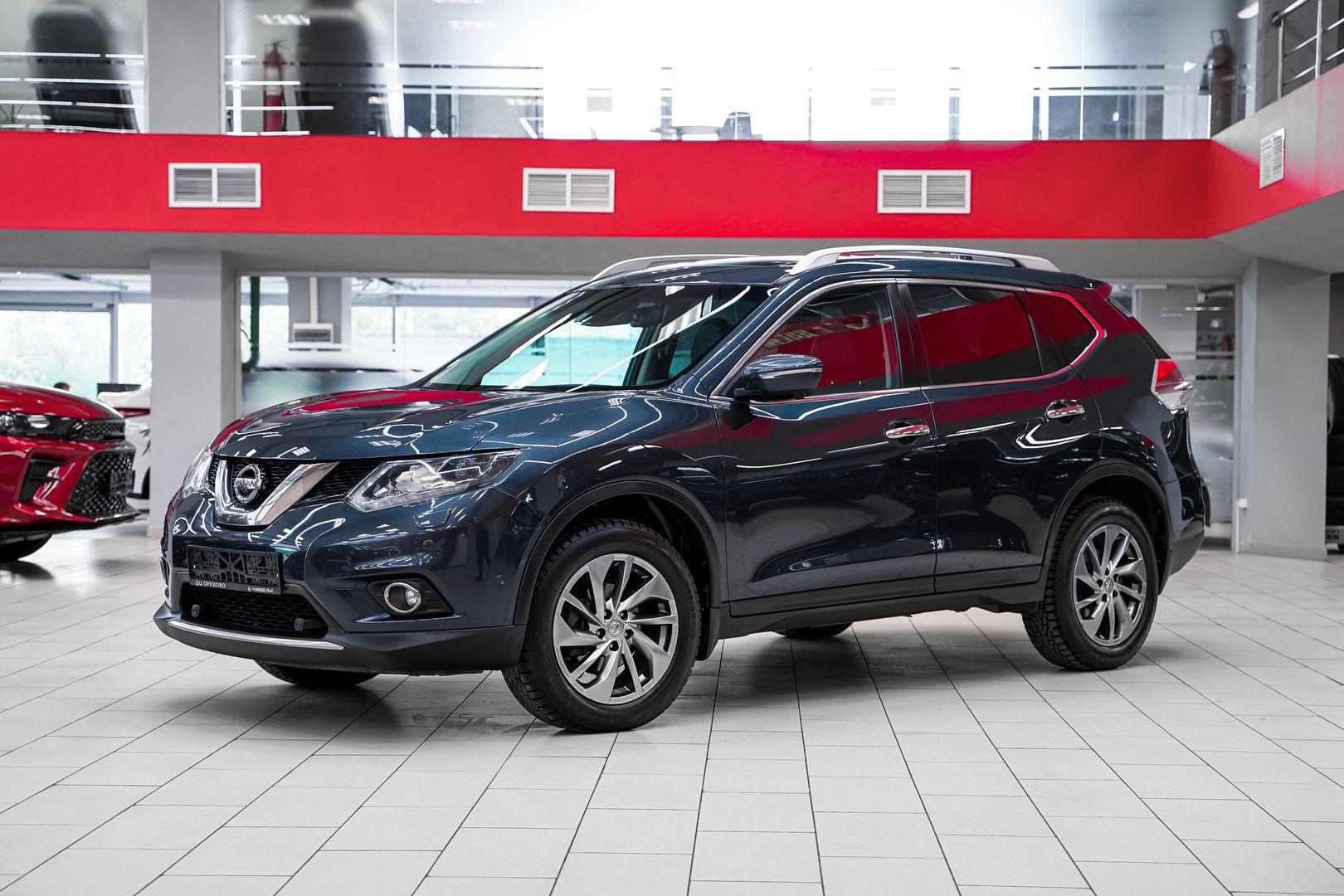 Nissan X-Trail 2015, синий, ДЦ Орехово
