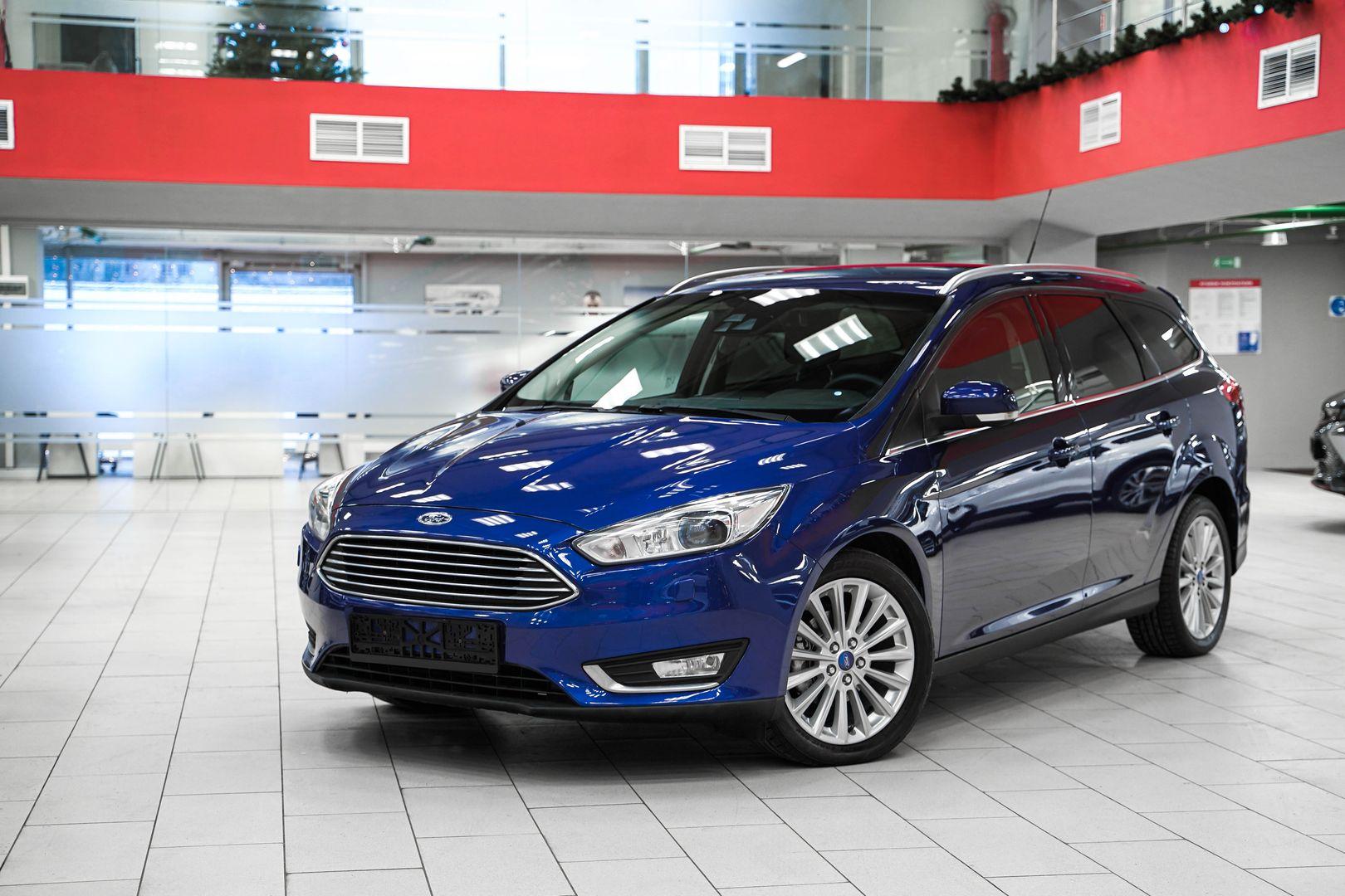 Ford Focus 2016, синий, ДЦ Орехово
