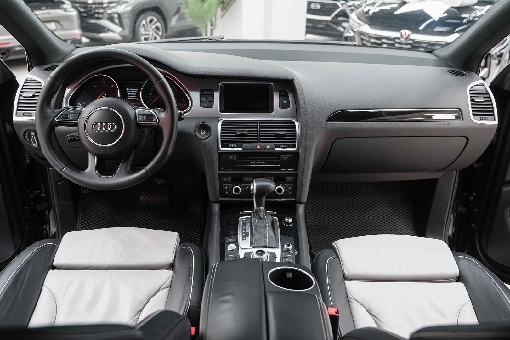 Audi Q7 2013, черный, ДЦ Орехово