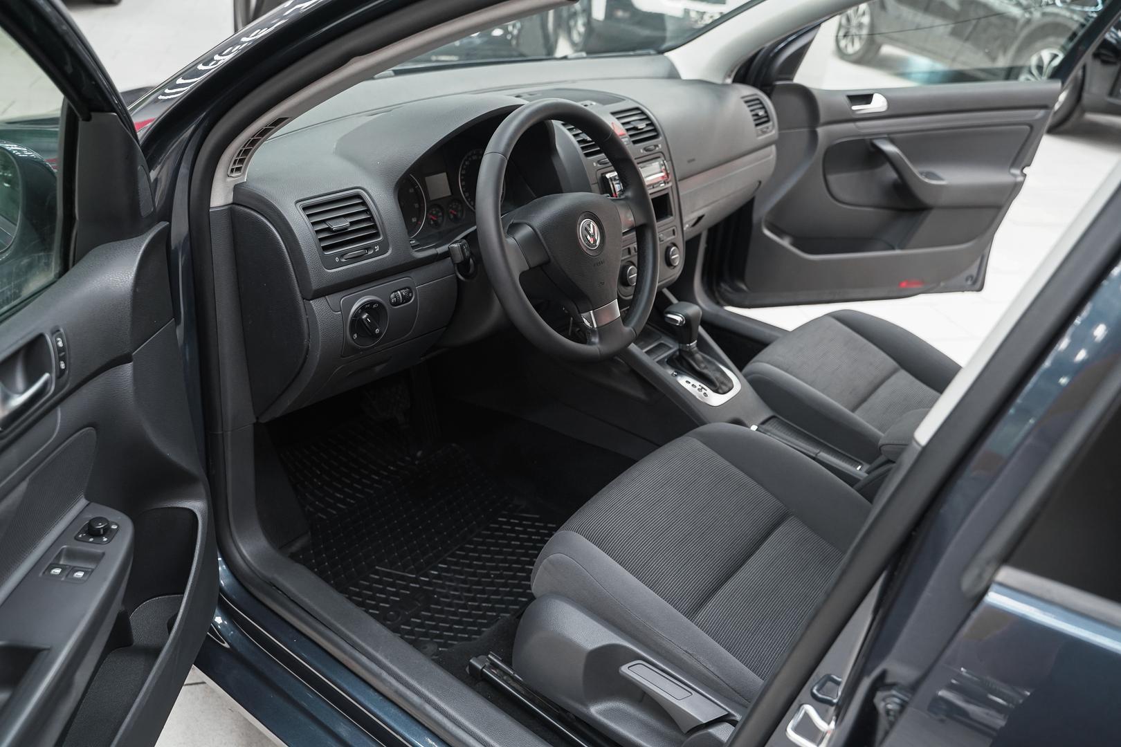 Volkswagen Golf 2008, синий, ДЦ Орехово