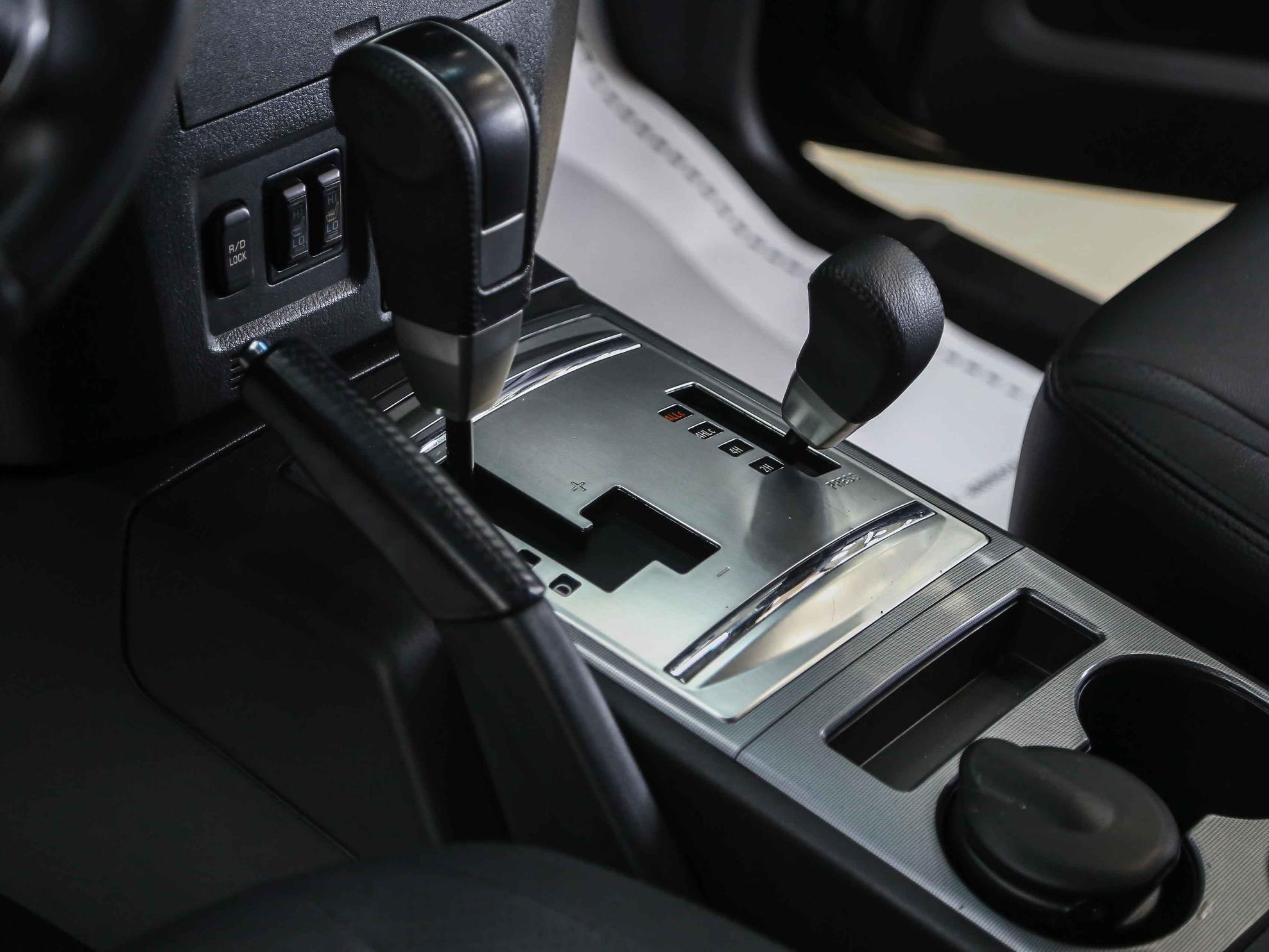 Mitsubishi Pajero 2013, черный, ДЦ Орехово