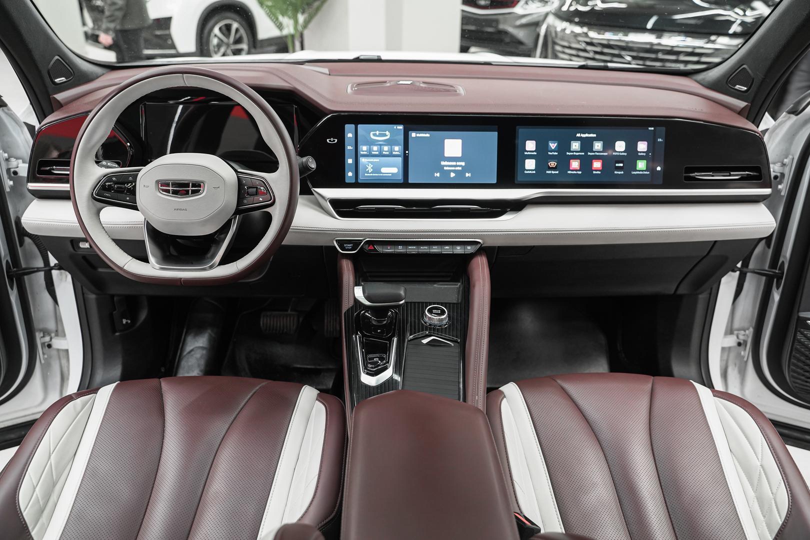Geely Monjaro 2022, белый, ДЦ Орехово