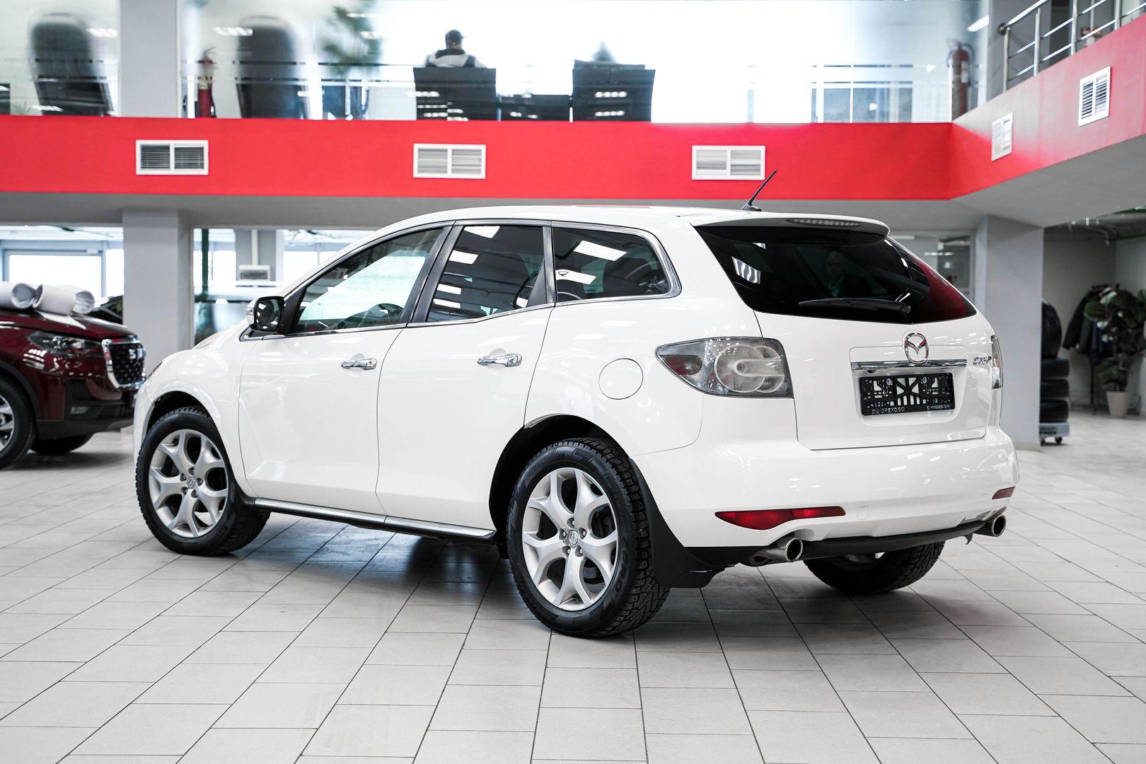 Mazda CX-7 2011, белый, ДЦ Орехово