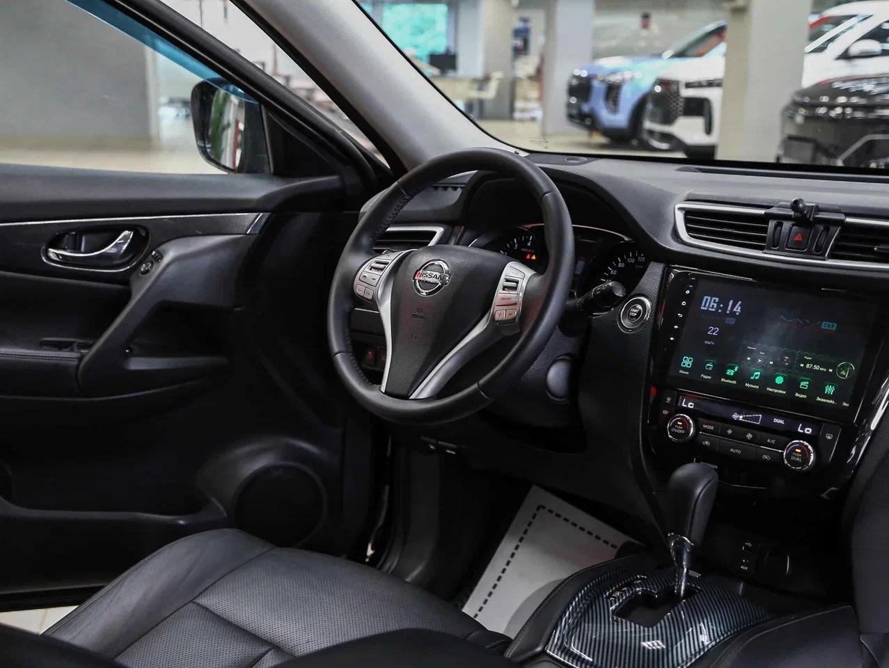 Nissan X-Trail 2015, зеленый, ДЦ Орехово