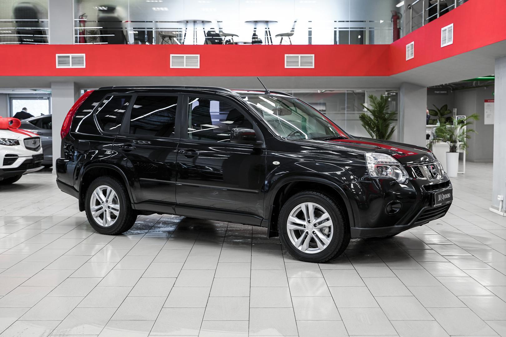Nissan X-Trail 2014, черный, ДЦ Орехово