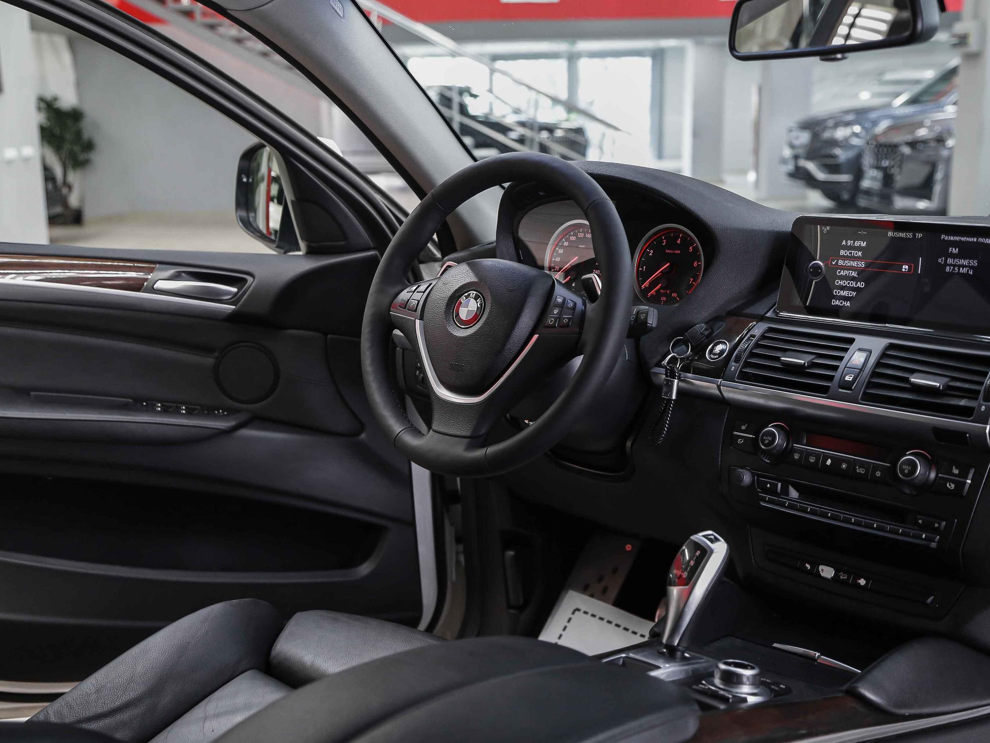 BMW X6 2013, белый, ДЦ Орехово