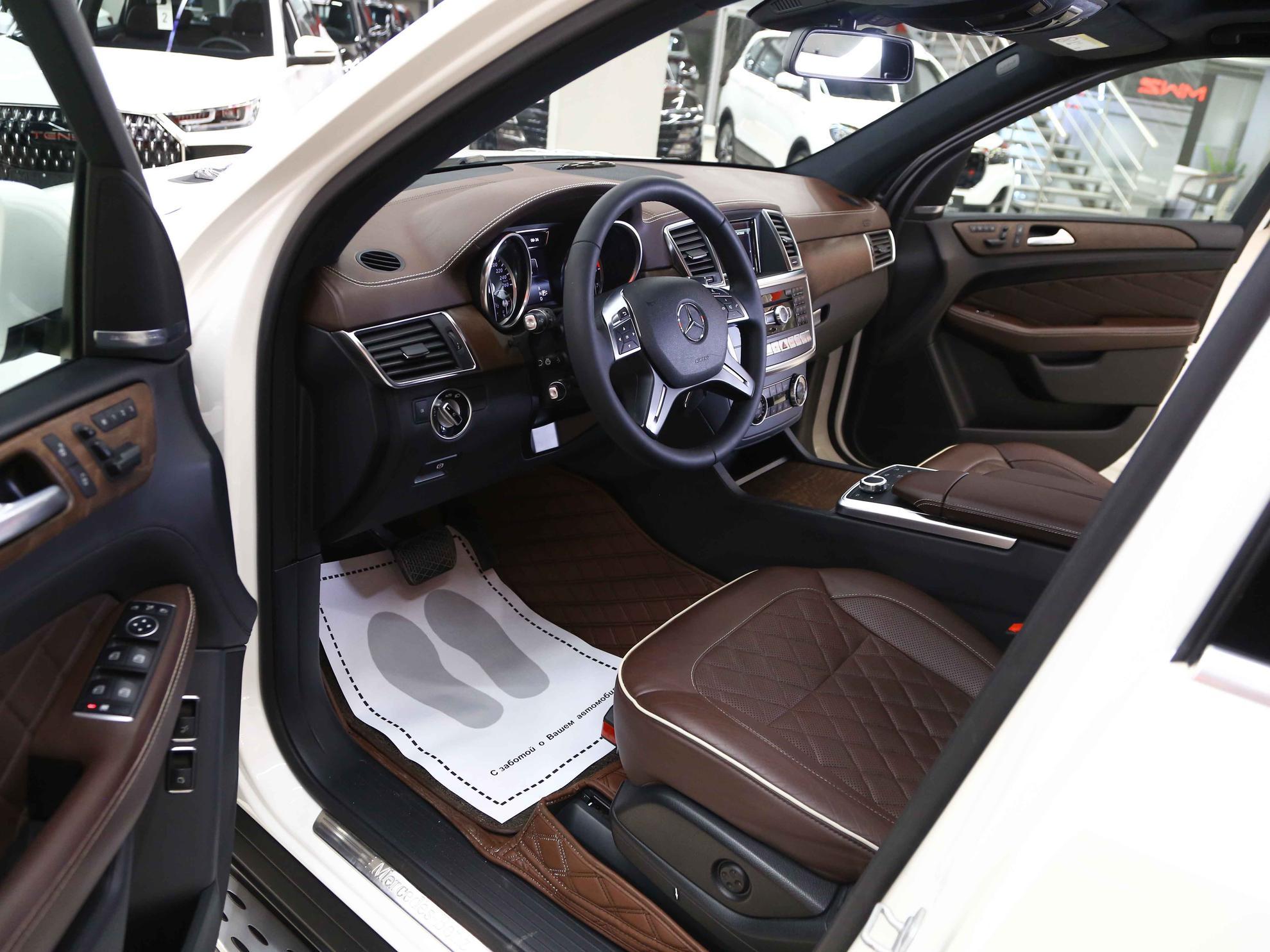 Mercedes-Benz GL-Класс 2014, белый, ДЦ Орехово