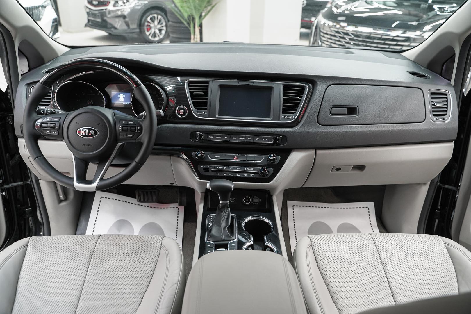 Kia Carnival 2019, черный, ДЦ Орехово