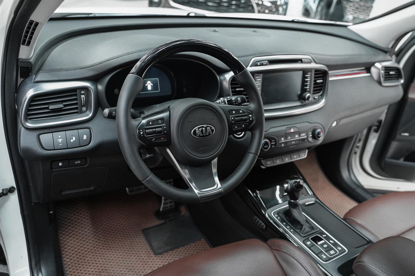 Kia Sorento 2016, белый, ДЦ Орехово