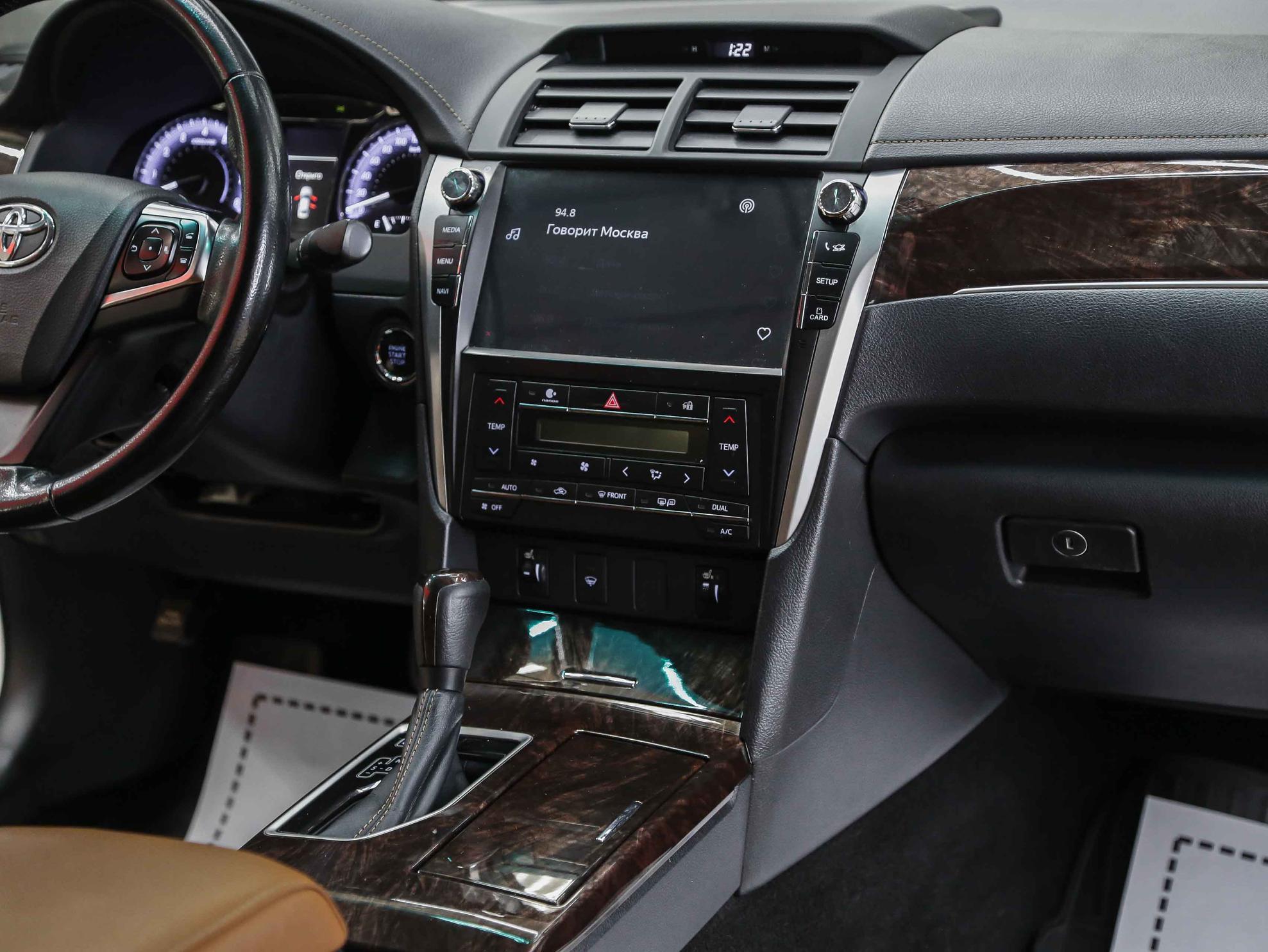 Toyota Camry 2017, белый, ДЦ Орехово