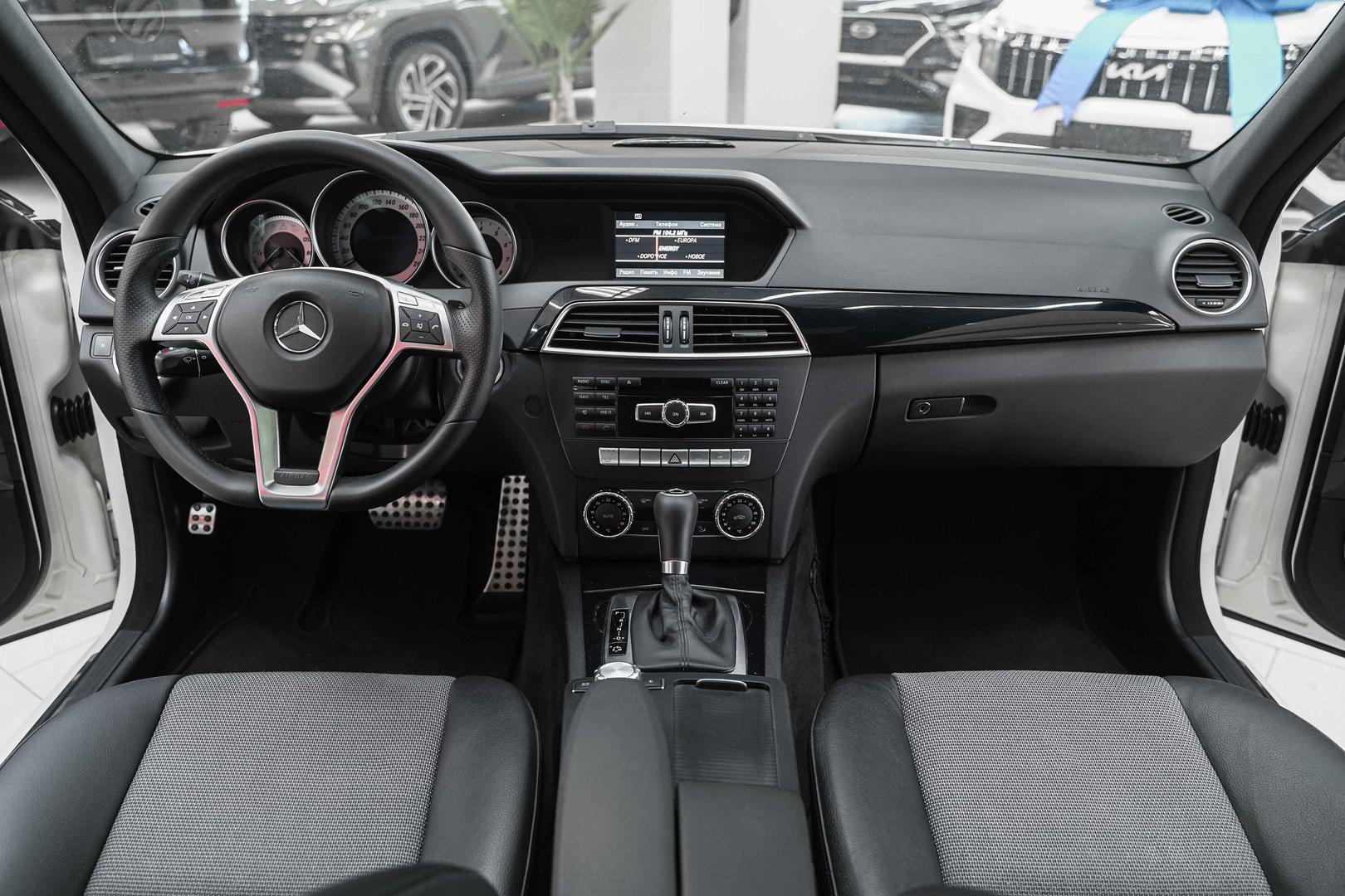 Mercedes-Benz C-Класс 2012, белый, ДЦ Орехово