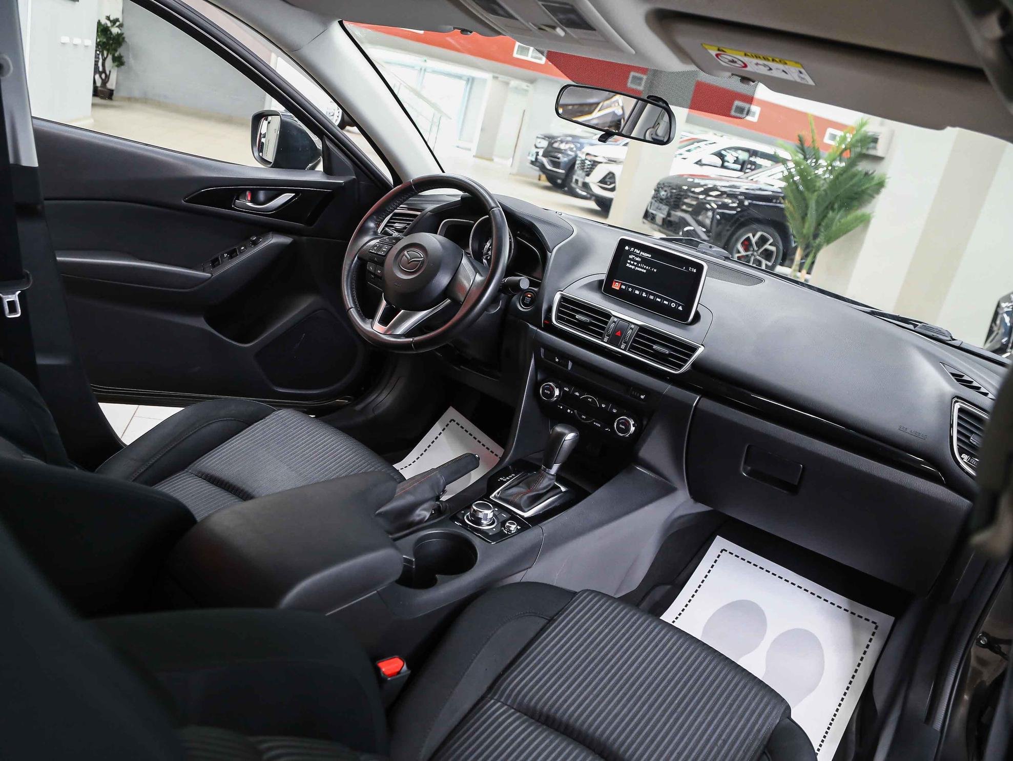 Mazda 3 2014, коричневый, ДЦ Орехово