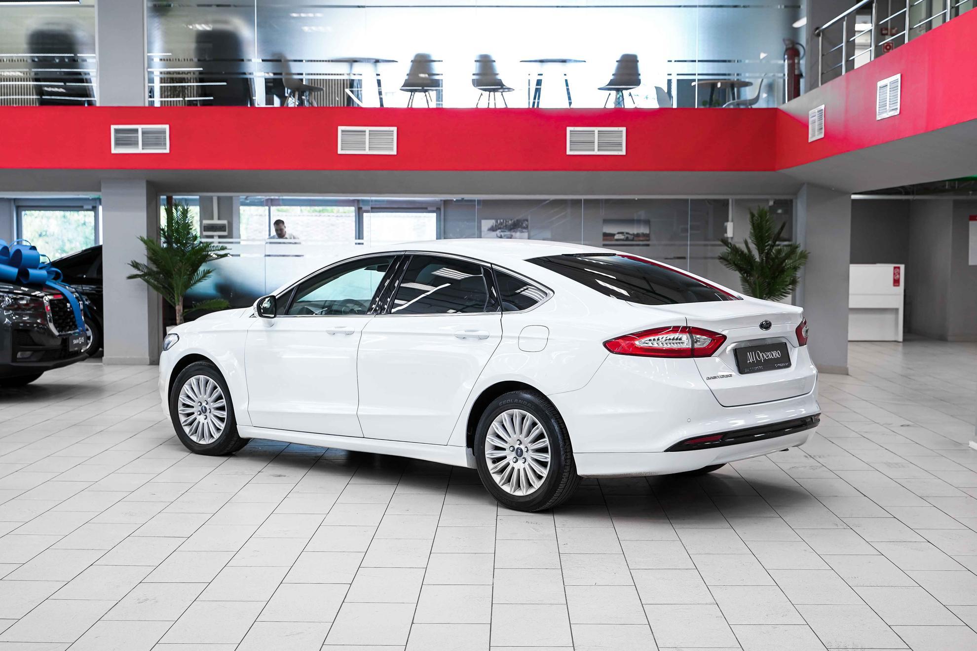 Ford Mondeo 2015, белый, ДЦ Орехово