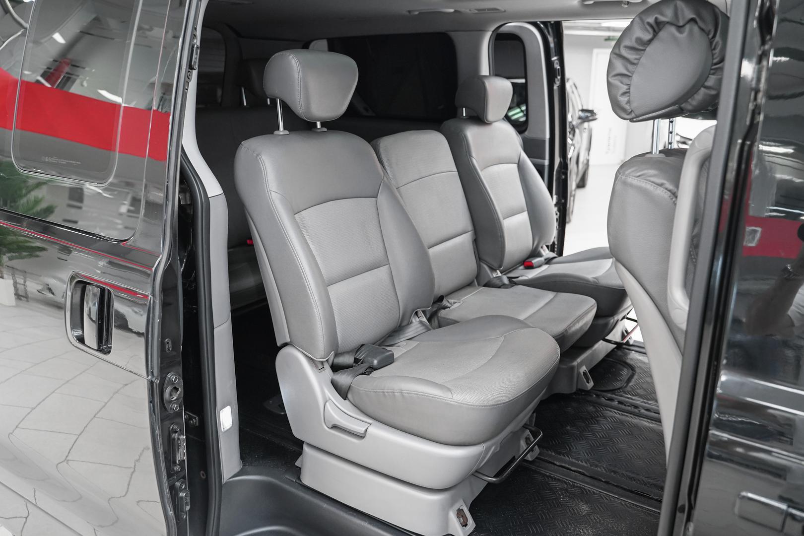 Hyundai Grand Starex 2009, черный, ДЦ Орехово
