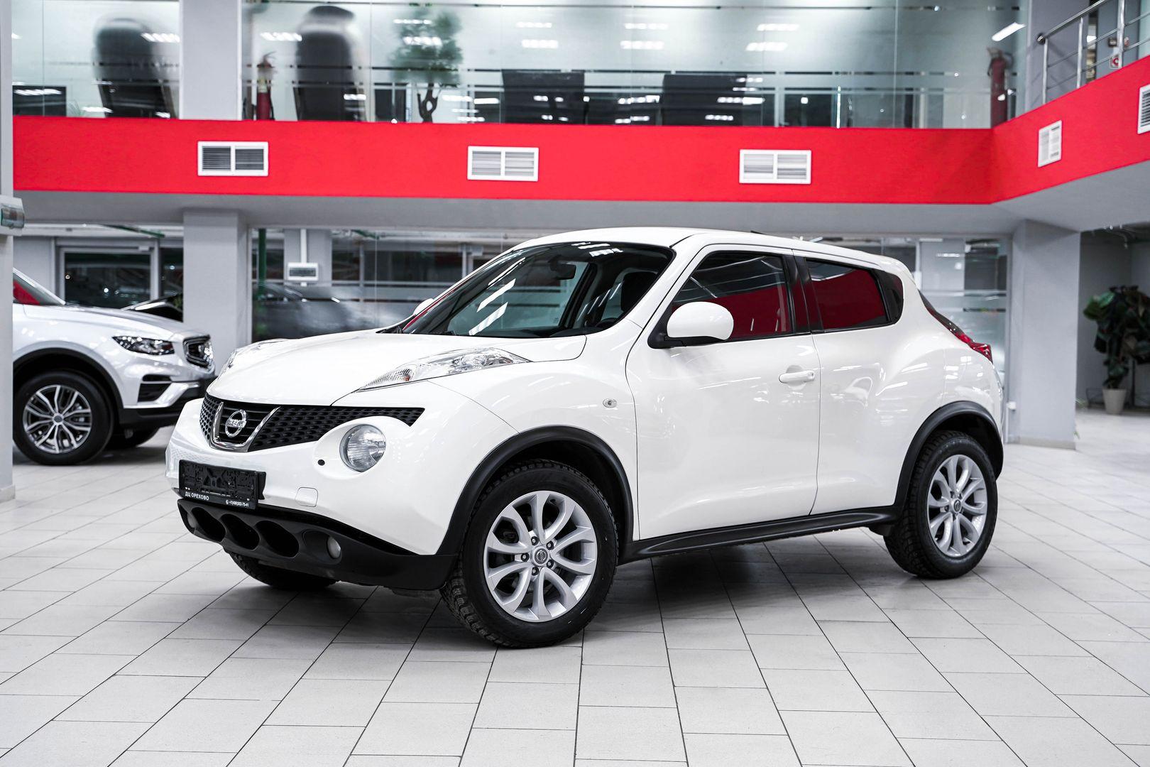 Nissan Juke 2014, белый, ДЦ Орехово