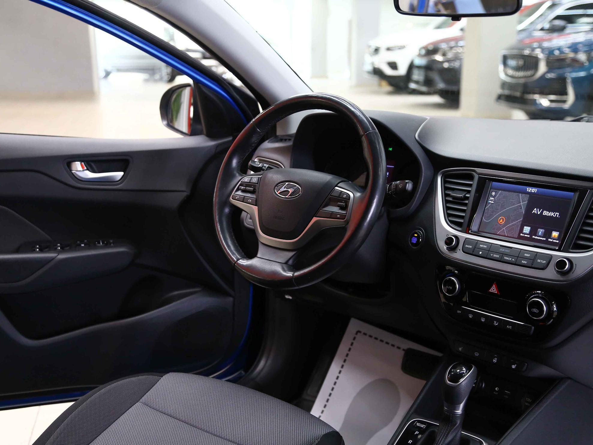 Hyundai Solaris 2017, синий, ДЦ Орехово