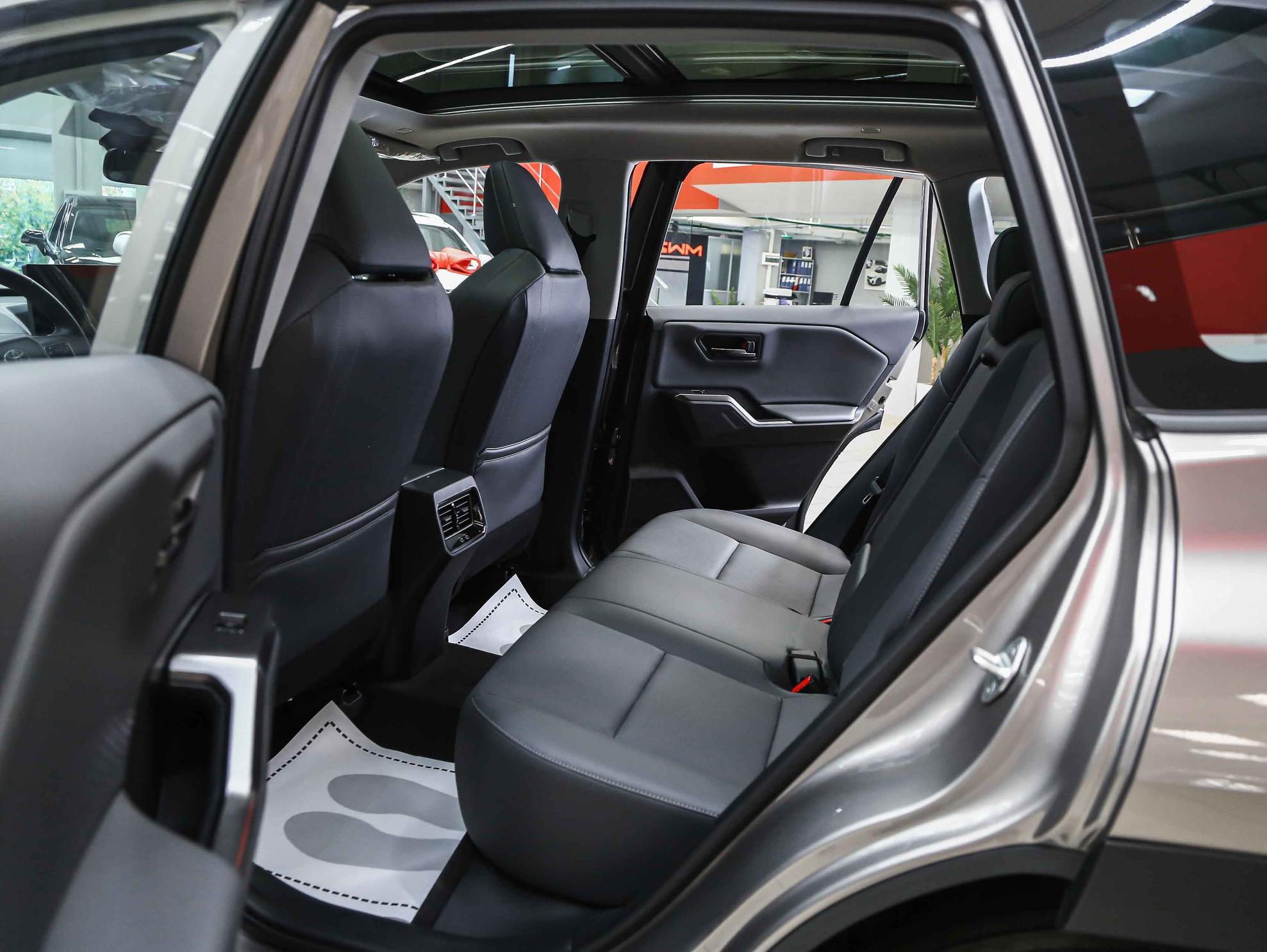 Toyota RAV4 2026, коричневый, ДЦ Орехово