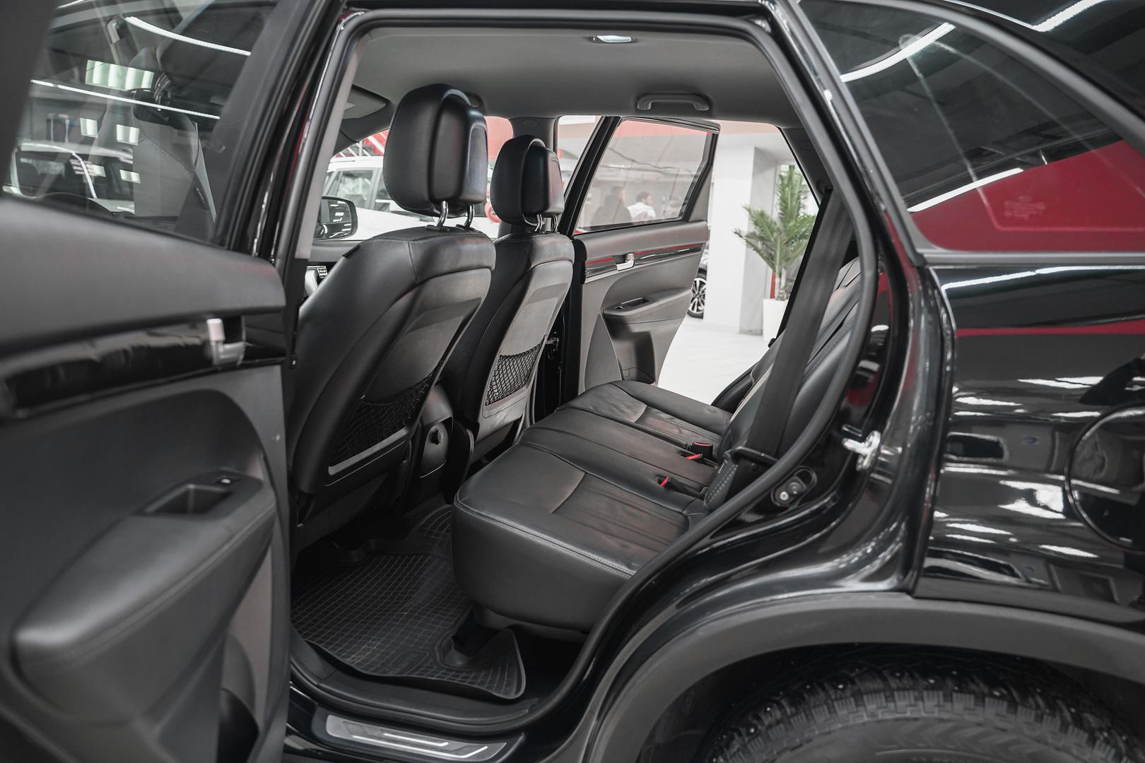 Kia Sorento 2012, черный, ДЦ Орехово