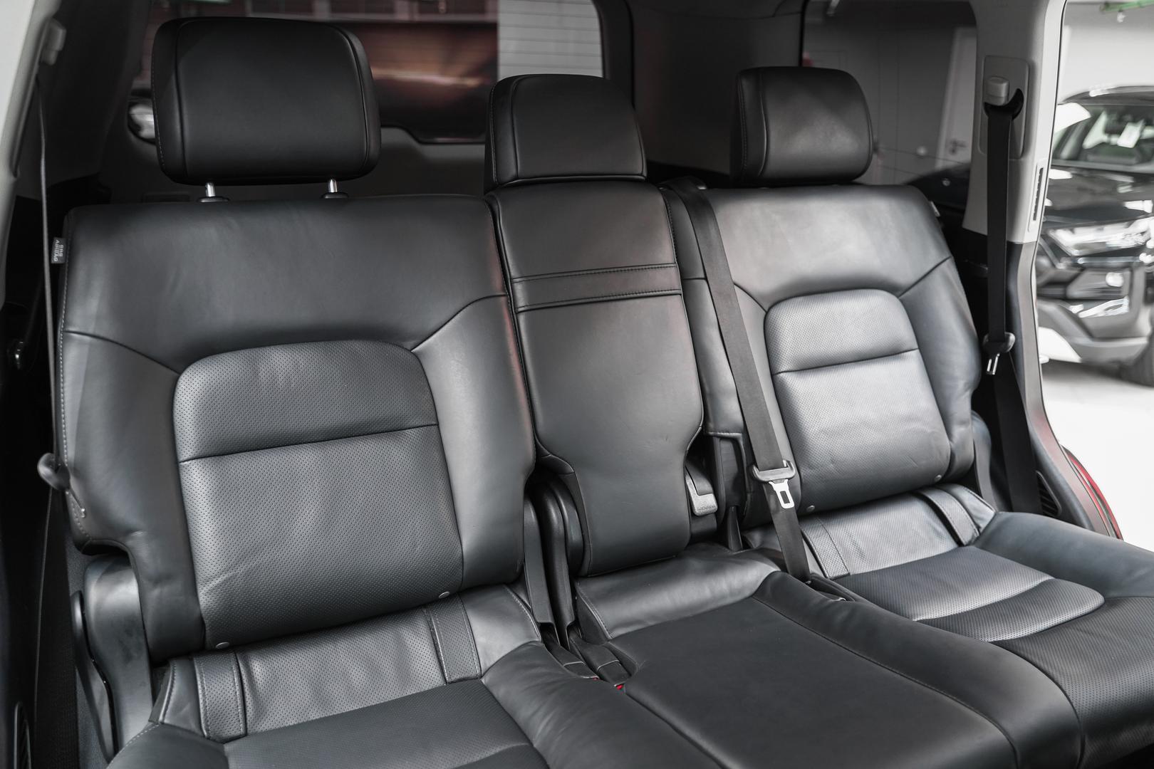 Toyota Land Cruiser 2015, черный, ДЦ Орехово