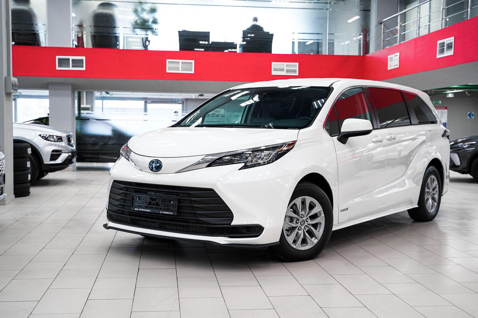 Toyota Sienna 2021, белый, ДЦ Орехово