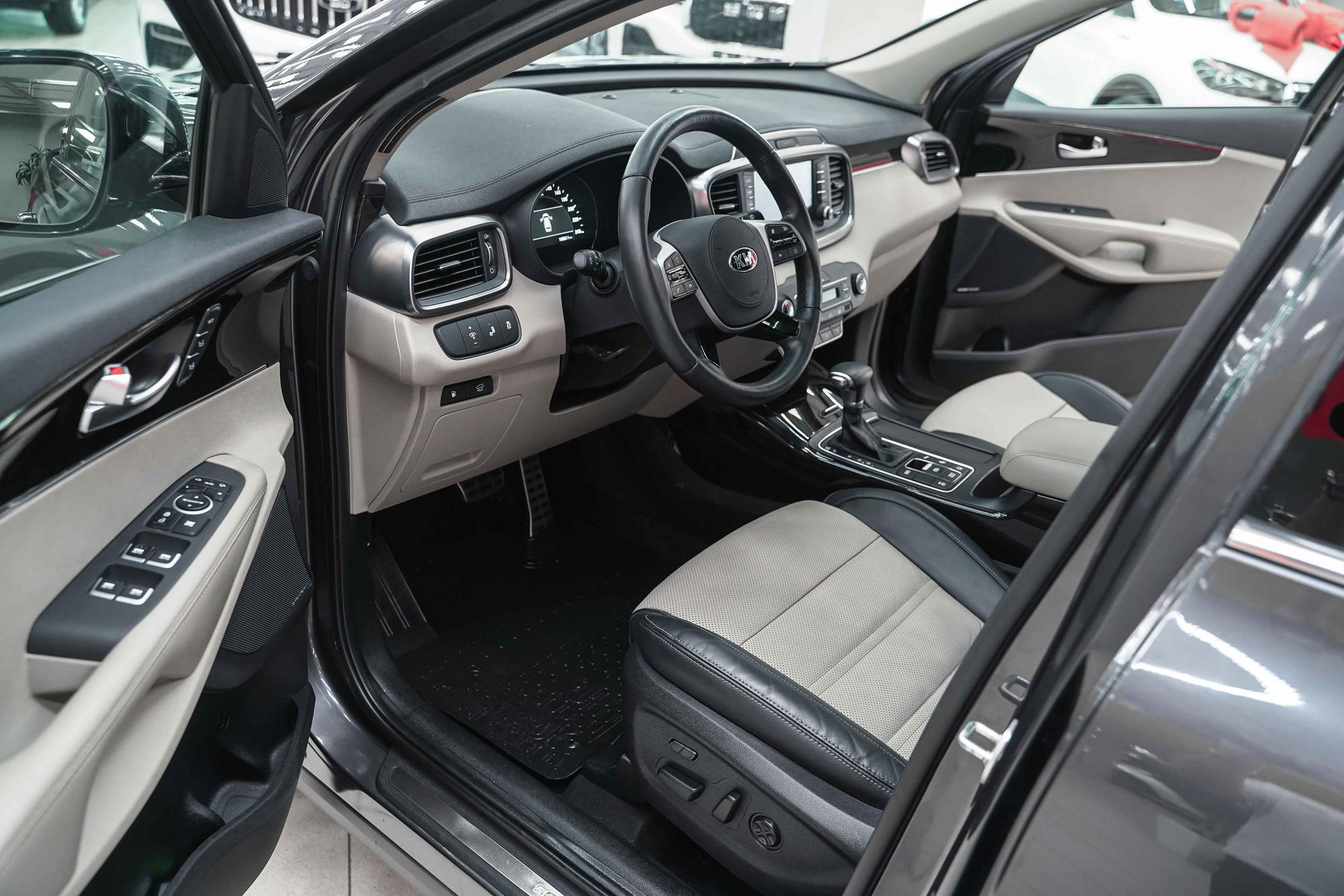 Kia Sorento 2018, серый, ДЦ Орехово