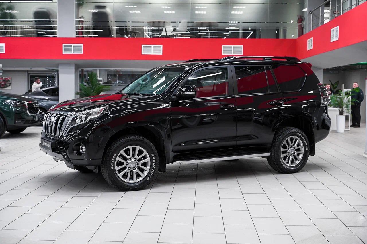 Toyota Land Cruiser Prado 2016, черный, ДЦ Орехово