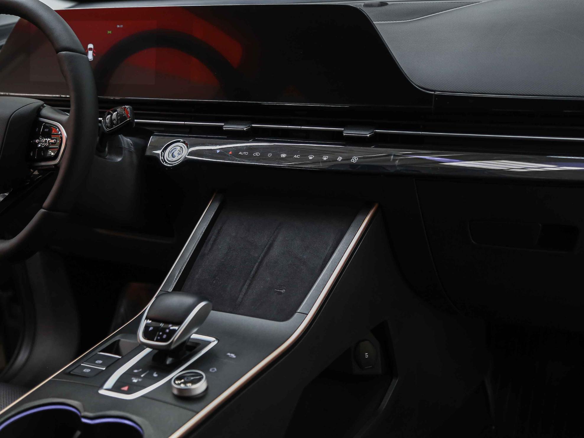 Omoda C5 2022, серый, ДЦ Орехово